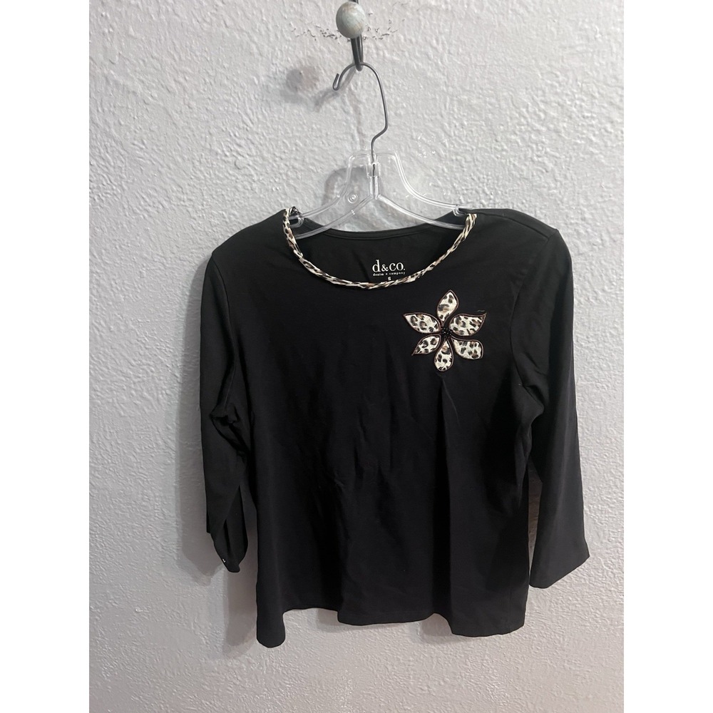 D & Co. Shirt Womens Black Size Small Pullover